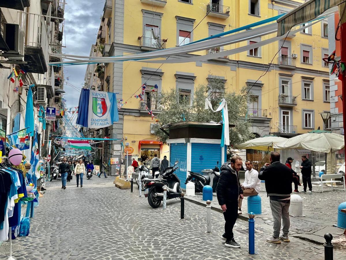 'A Room De' Scugnizzi Naples Exterior photo